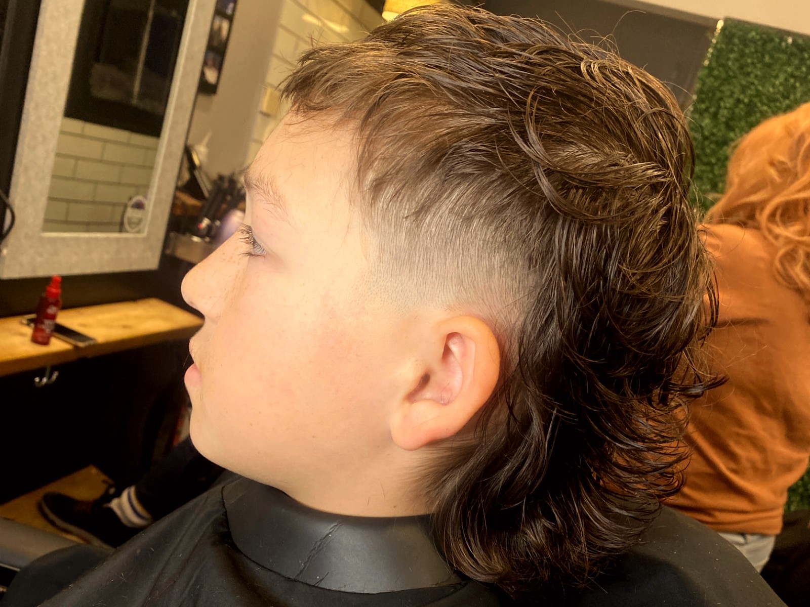 Intérieur du salon et coupes réalisées au Barbier du Village — 4